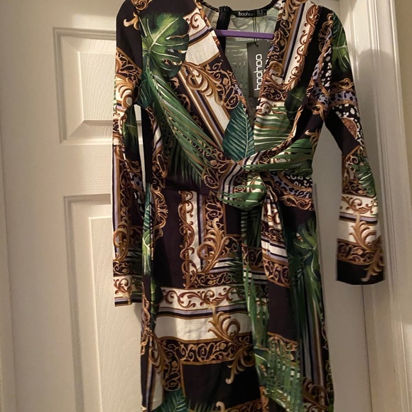 Shift wrap print dress from boohoo - Picture 2 of 2